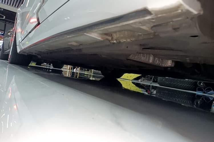 Used Audi A5 2017 Sportback 45 TFSI Fashion Model Left Side Sill