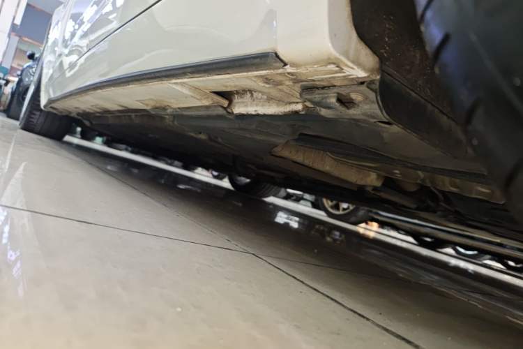 Used Audi A5 2017 Sportback 40 TFSI Fashion Model Left Side Sill