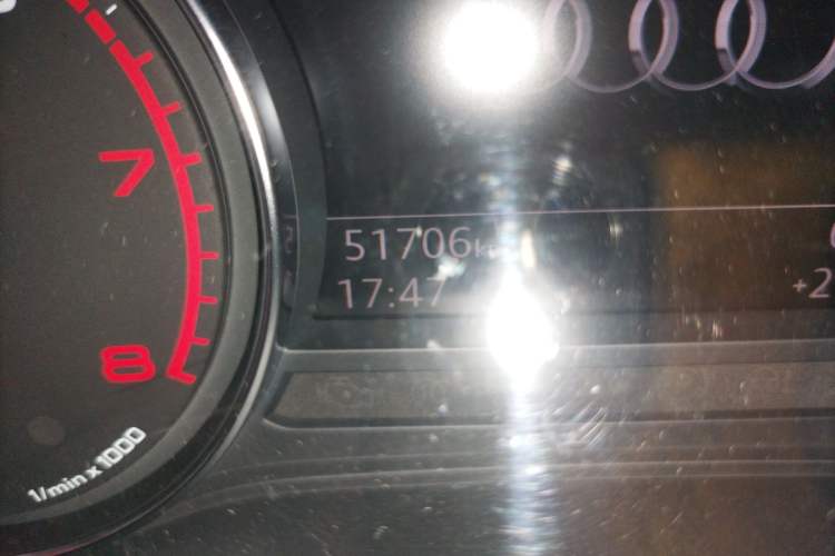 Used Audi A5 2017 Sportback 40 TFSI Fashion Model Odometer Close Up