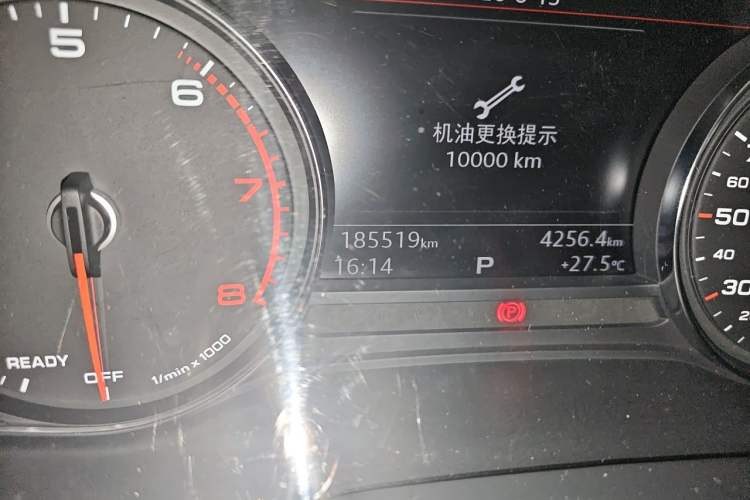 Used Audi A5 2017 Sportback 40 TFSI Fashion Model Odometer Close Up