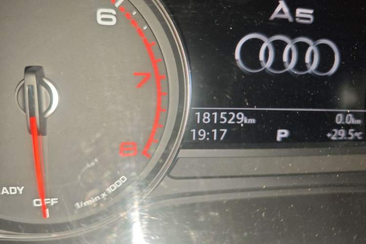 Used Audi A5 2017 Sportback 40 TFSI Fashion Model Odometer Close Up