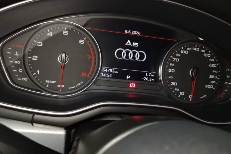 Used Audi A5 2017 Sportback 40 TFSI Fashion Model Odometer Close Up