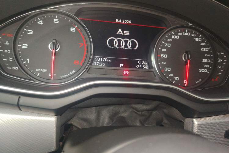 Used Audi A5 2017 Sportback 40 TFSI Fashion Model Odometer Close Up