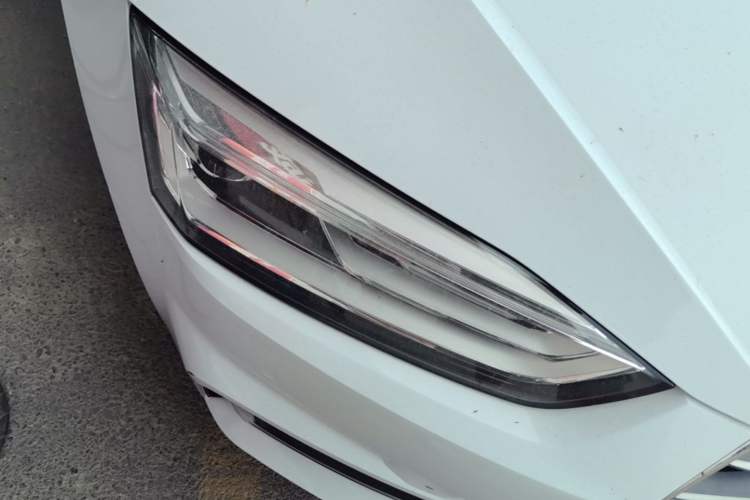 Used Audi A5 2017 Coupe 40 TFSI Fashion Model Right Front Headlight