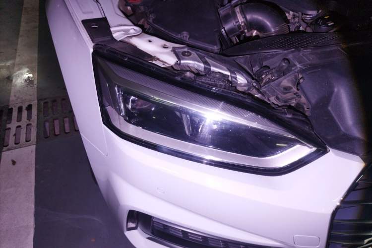 Used Audi A5 2017 Sportback 40 TFSI Fashion Model Right Front Headlight