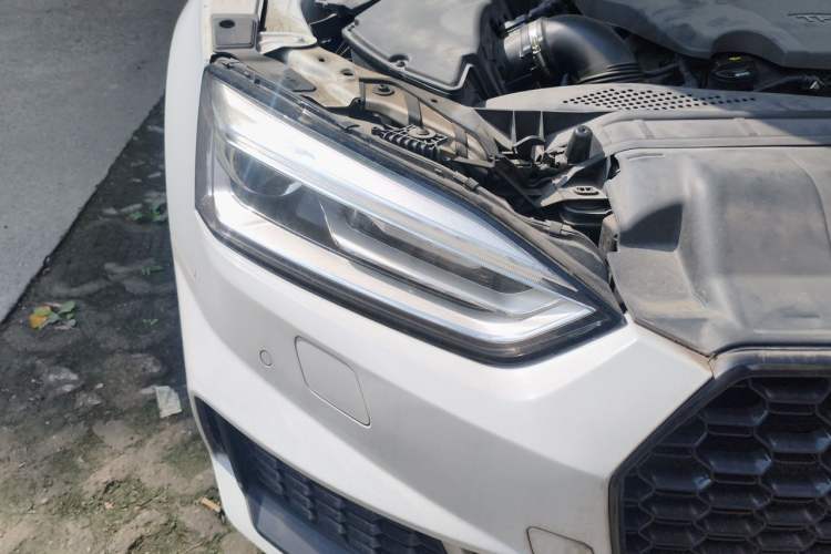 Used Audi A5 2017 Sportback 40 TFSI Fashion Model Right Front Headlight