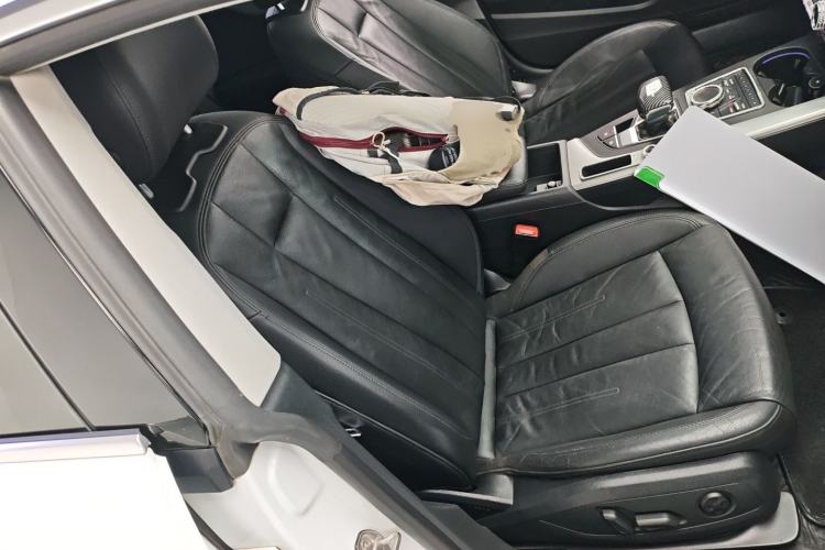 Used Audi A5 2017 Sportback 40 TFSI Fashion Model Right Front Seat