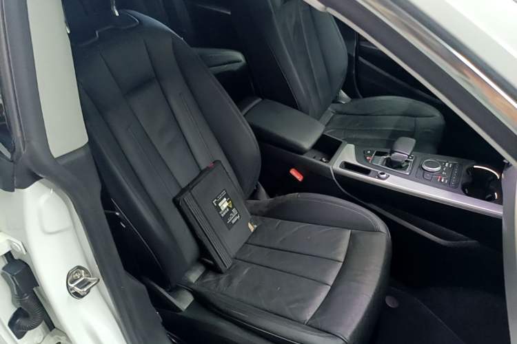 Used Audi A5 2017 Sportback 45 TFSI Fashion Model Right Front Seat