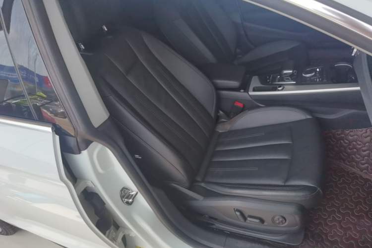 Used Audi A5 2017 Sportback 40 TFSI Fashion Model Right Front Seat