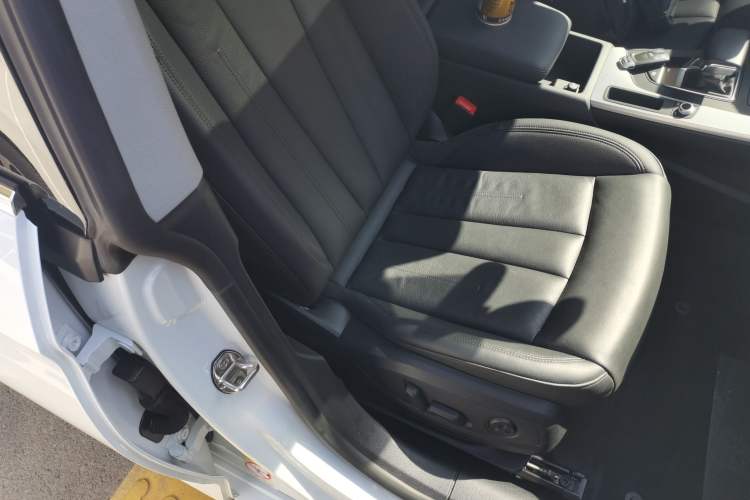 Used Audi A5 2017 Sportback 40 TFSI Fashion Model Right Front Seat