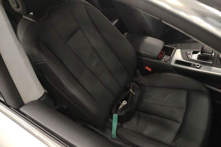 Used Audi A5 2017 Sportback 40 TFSI Fashion Model Right Front Seat