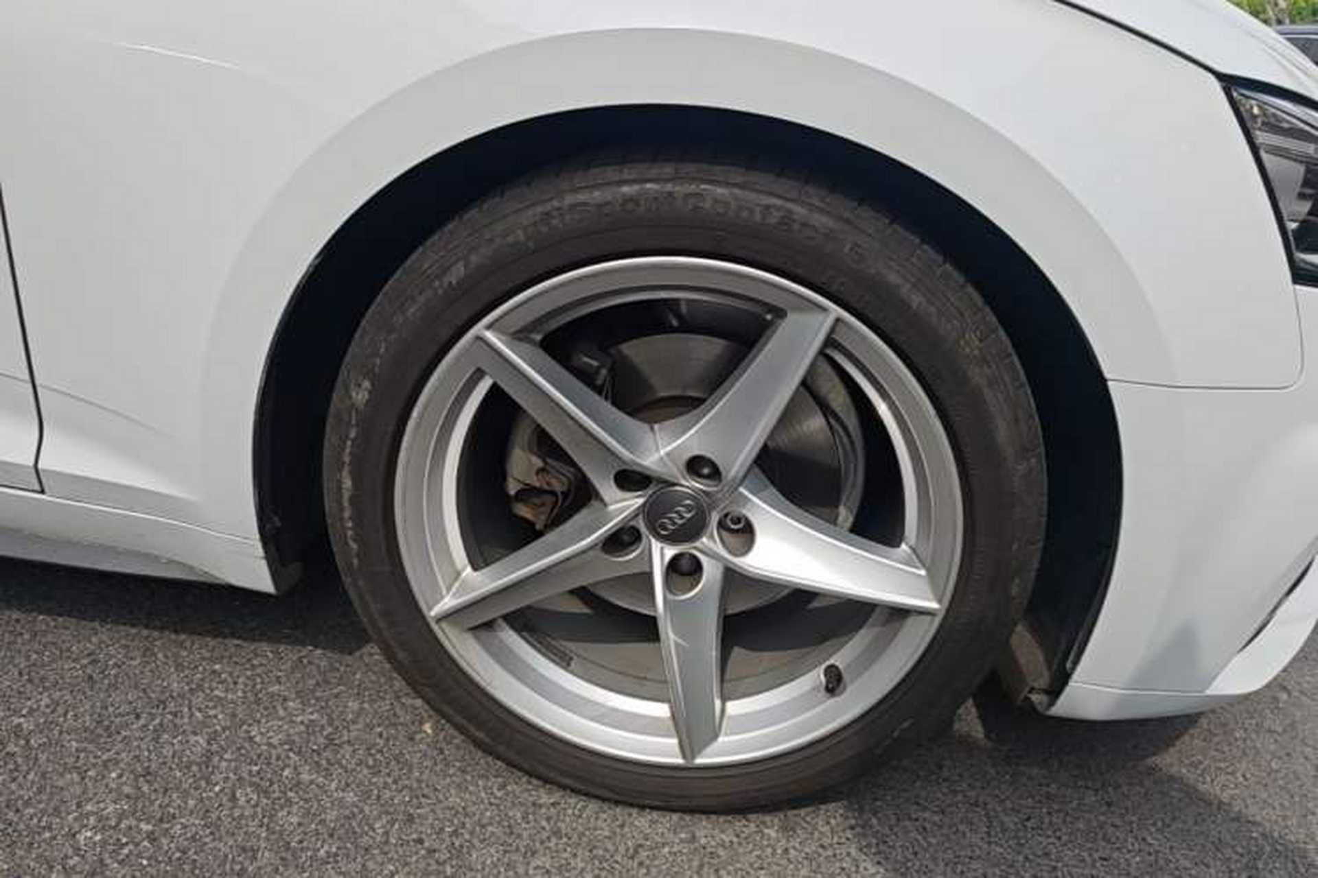 Used Audi A5 2017 Sportback 40 TFSI Fashion Model Right Front Wheel Hub