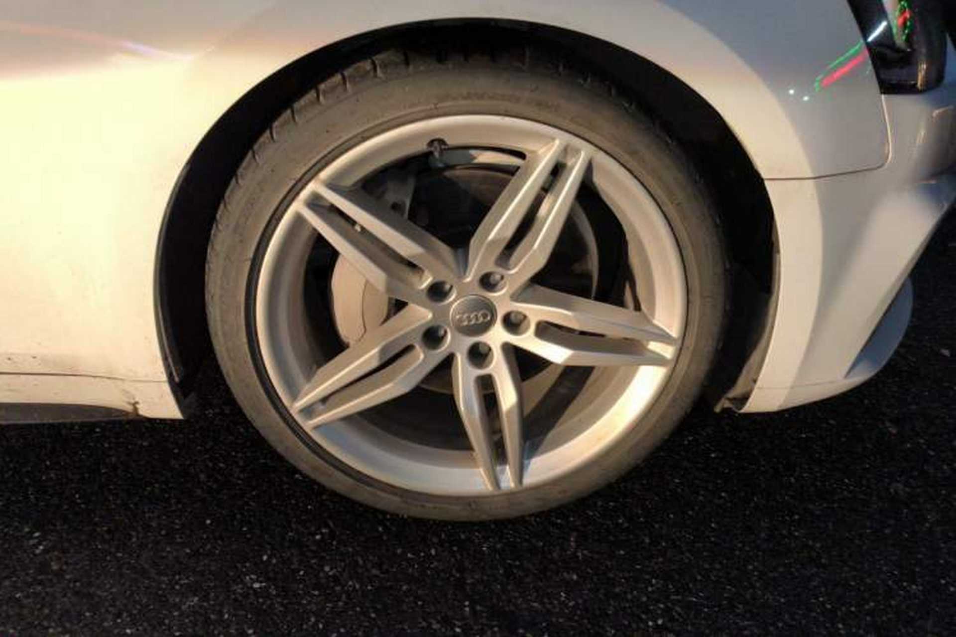 Used Audi A5 2017 Sportback 45 TFSI Sport Edition Right Front Wheel Hub