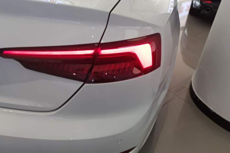 Used Audi A5 2017 Coupe 45 TFSI quattro Sport Edition Right Rear Taillight