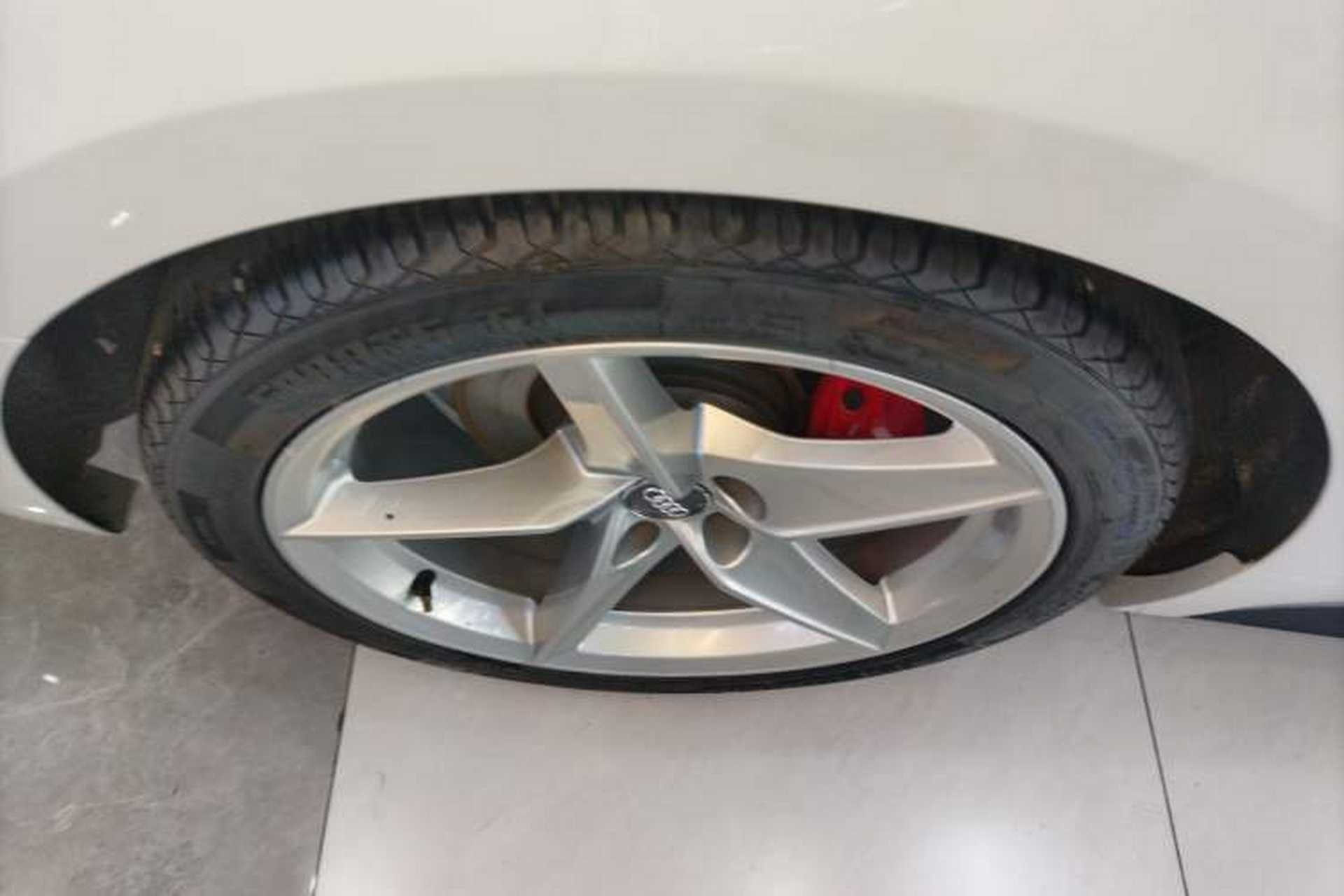 Used Audi A5 2017 Coupe 40 TFSI Fashion Model Right Rear Wheel Hub