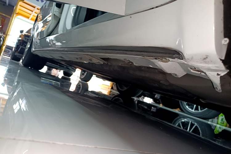 Used Audi A5 2017 Sportback 45 TFSI Fashion Model Right Side Sill