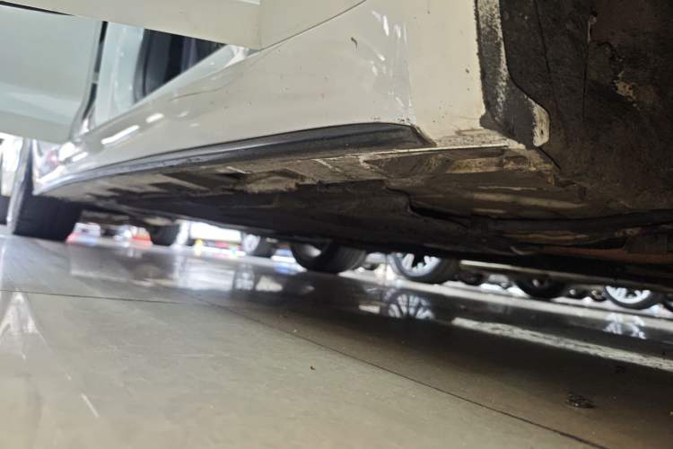 Used Audi A5 2017 Sportback 40 TFSI Fashion Model Right Side Sill