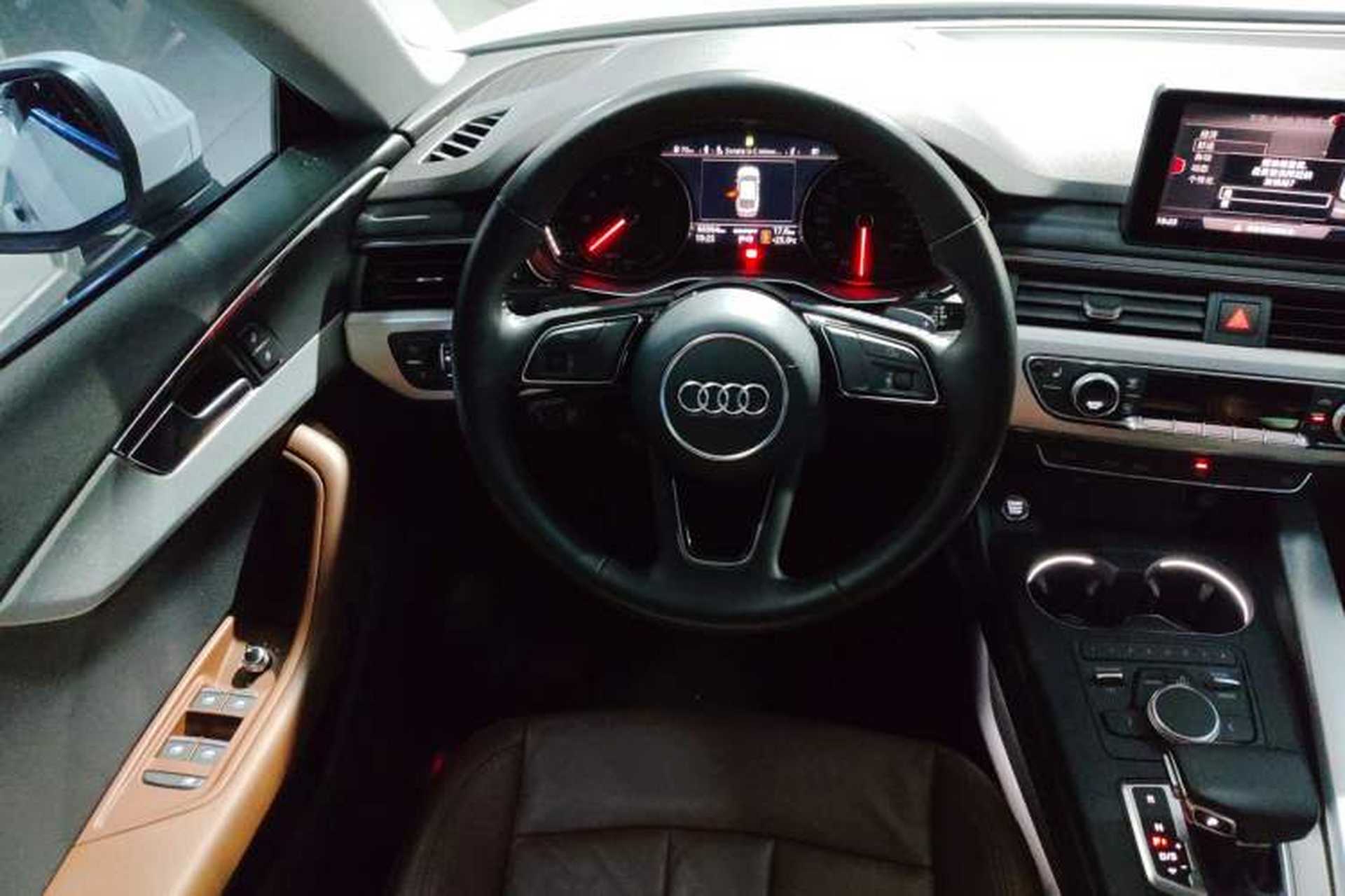 Used Audi A5 2017 Sportback 45 TFSI Fashion Model Steering Wheel
