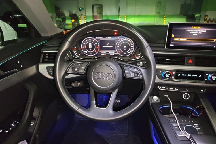 Used Audi A5 2017 Sportback 45 TFSI Fashion Model Steering Wheel