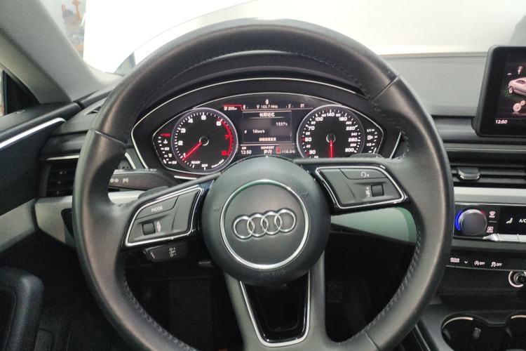 Used Audi A5 2017 Coupe 40 TFSI Fashion Model Steering Wheel