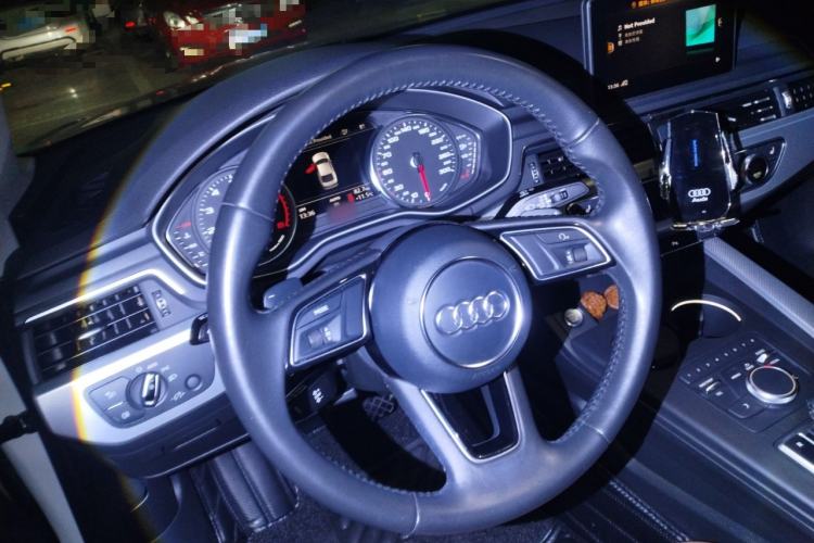Used Audi A5 2017 Coupe 40 TFSI Fashion Model Steering Wheel