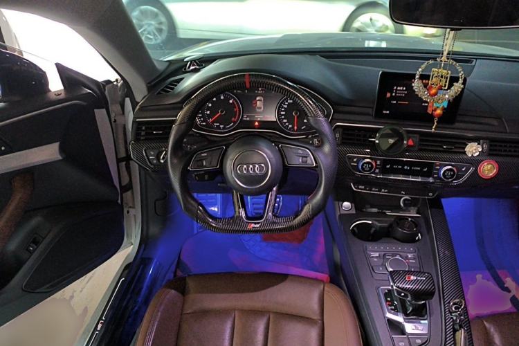 Used Audi A5 2017 Sportback 45 TFSI Fashion Model Steering Wheel