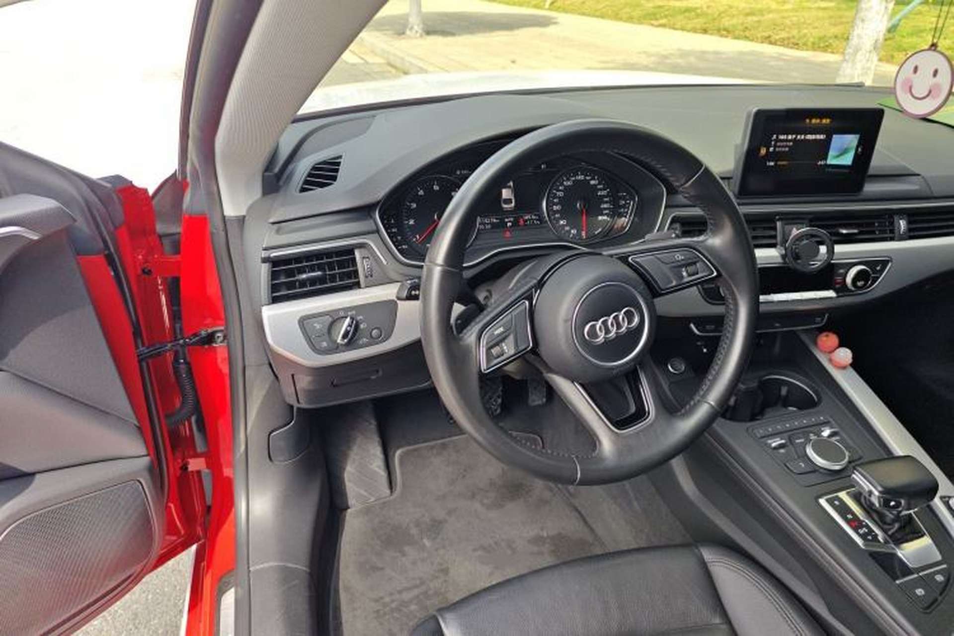 Used Audi A5 2017 Coupe 40 TFSI Fashion Model Steering Wheel