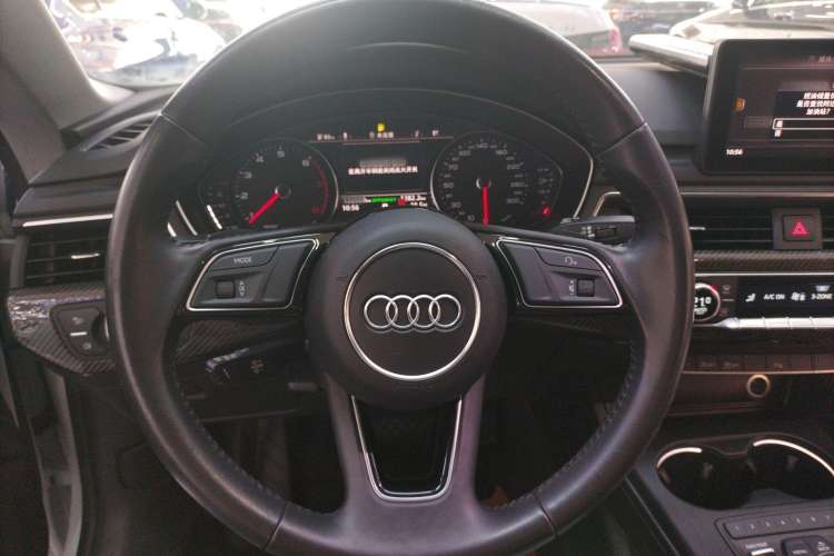 Used Audi A5 2017 Coupe 40 TFSI Fashion Model Steering Wheel