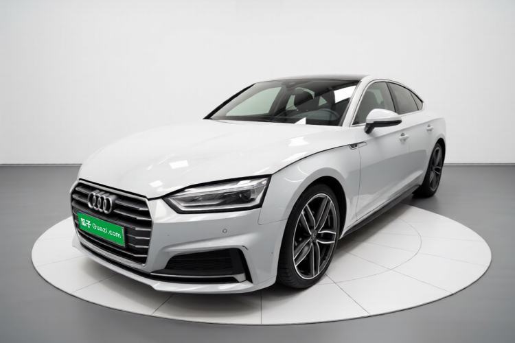 Używany Audi A5 2017 Sportback 40 TFSI Fashion Model Guazi used car, China used car export, Used car for sale, Used cars, Cheapest cars for sale