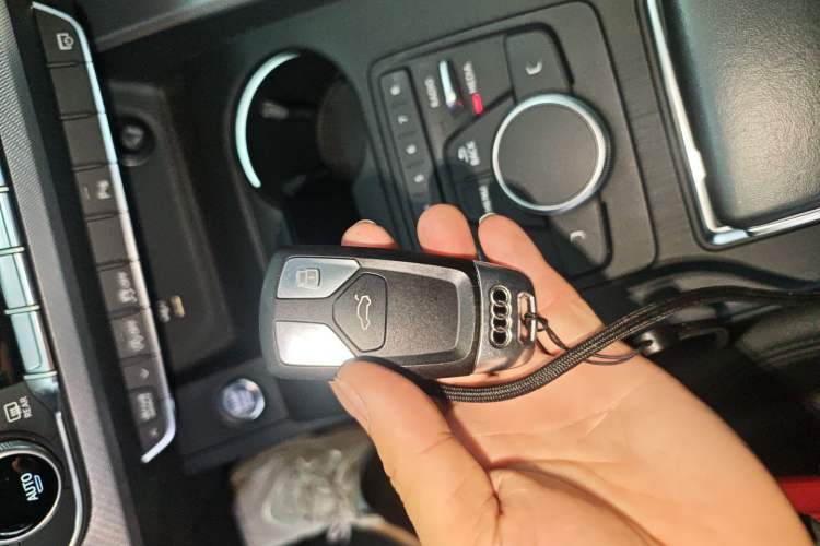 Used Audi A5 2017 Sportback 40 TFSI Fashion Model Vehicle Key