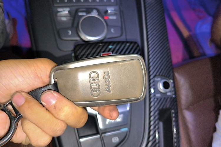 Used Audi A5 2017 Sportback 45 TFSI Fashion Model Vehicle Key