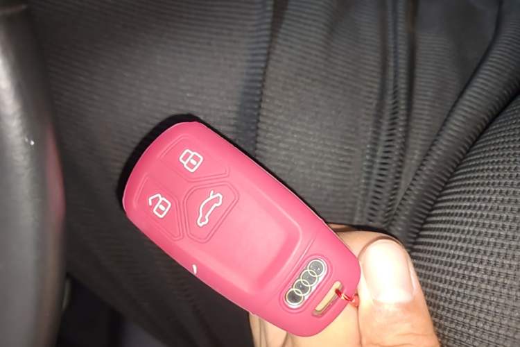 Used Audi A5 2017 Coupe 40 TFSI Fashion Model Vehicle Key
