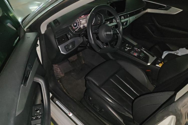Used Audi A5  Driver Seat