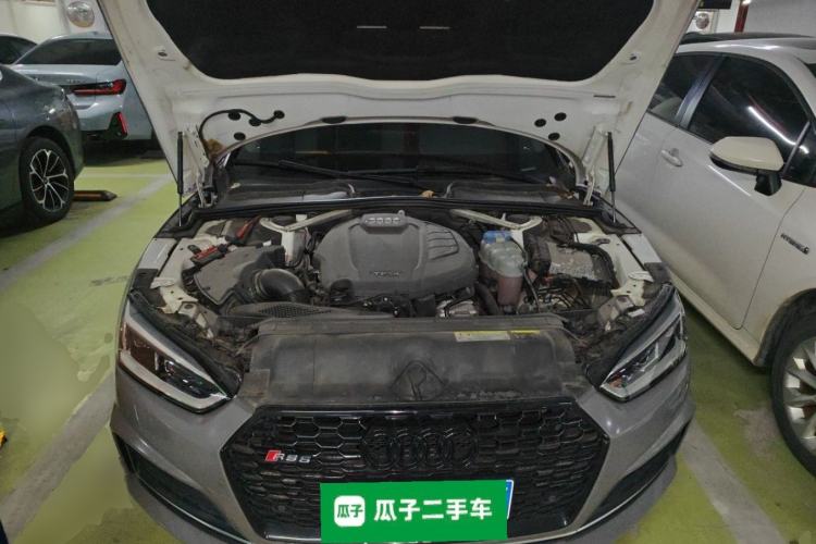 Used Audi A5  Engine Bay