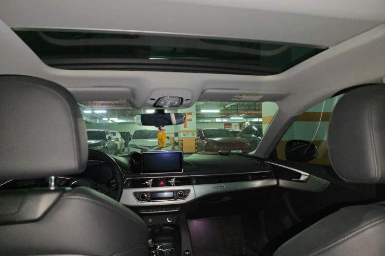 Used Audi A5  Headliner
