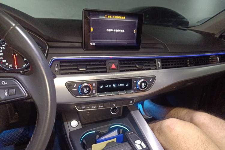 Used Audi A5 2019 Sportback 40 TFSI Fashion Model Audio And AC Panel