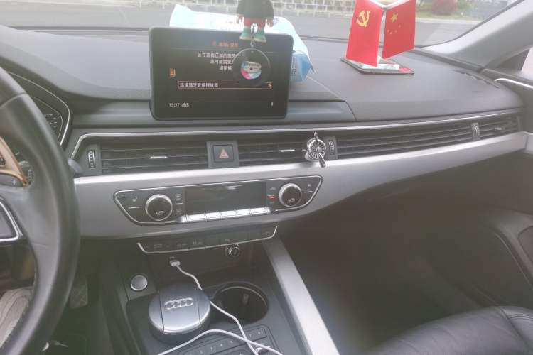 Used Audi A5 2019 Sportback 40 TFSI Fashion Model Audio And AC Panel
