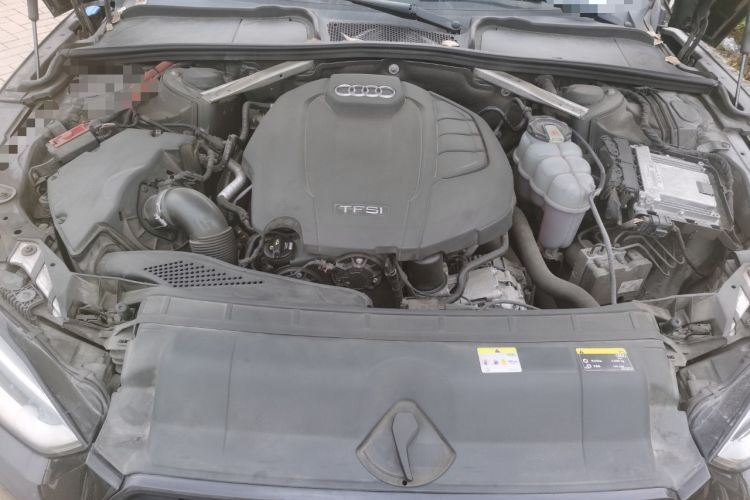 Used Audi A5 2019 Sportback 40 TFSI Fashion Model Engine Bay
