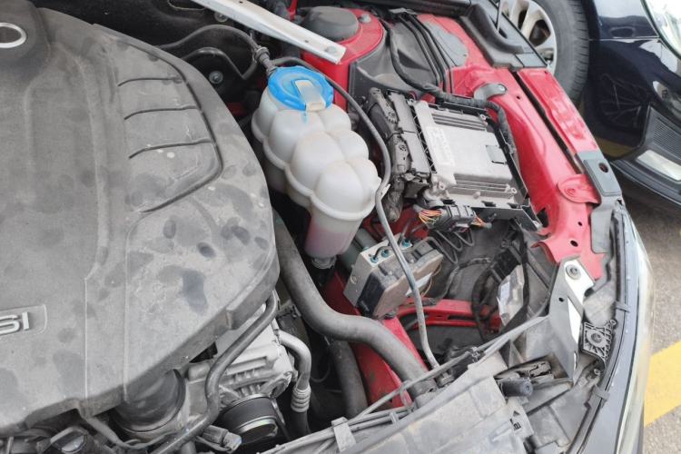 Used Audi A5 2019 Sportback 40 TFSI Fashion Model Engine Bay Left