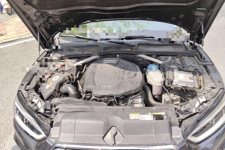 Used Audi A5 2019 Sportback 40 TFSI Fashion Model Engine Bay