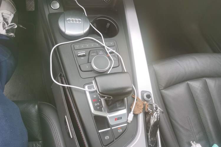 Used Audi A5 2019 Sportback 40 TFSI Fashion Model Gear Lever