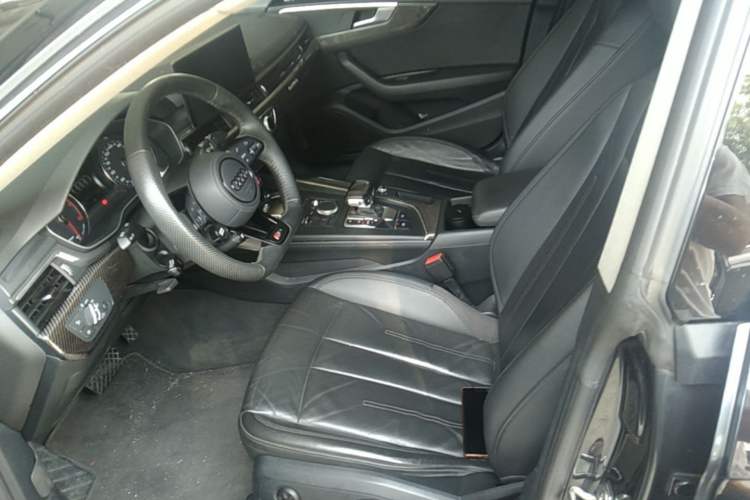 Used Audi A5 2019 Sportback 40 TFSI Fashion Model Left Front Seat