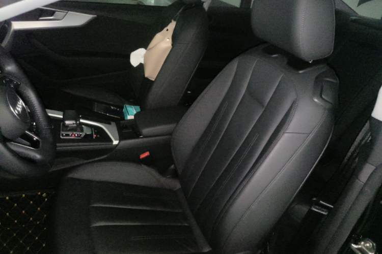 Used Audi A5 2019 Coupe 40 TFSI Fashion Edition China V Emission Standard Left Front Seat
