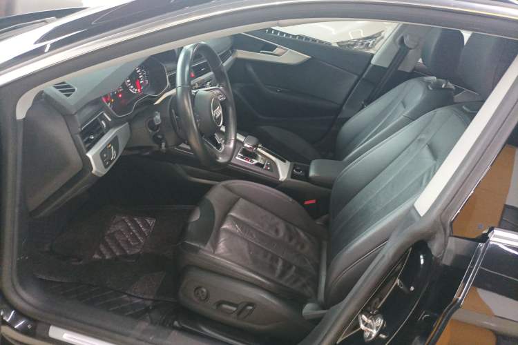 Used Audi A5 2019 Sportback 40 TFSI Fashion Model Left Front Seat