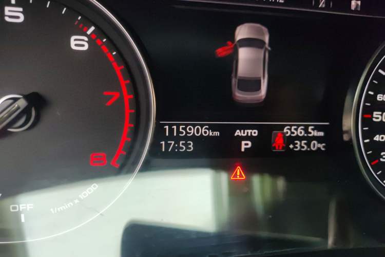 Used Audi A5 2019 Sportback 40 TFSI Fashion Model Odometer Close Up