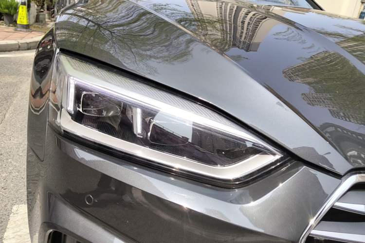 Used Audi A5 2019 Sportback 40 TFSI Fashion Model Right Front Headlight