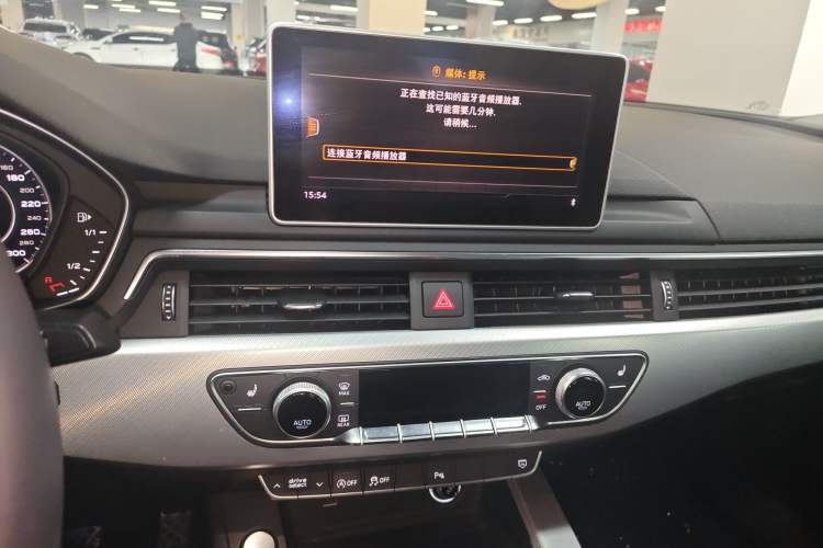 Used Audi A5 2019 Sportback 40 TFSI Fashion Model Audio And AC Panel