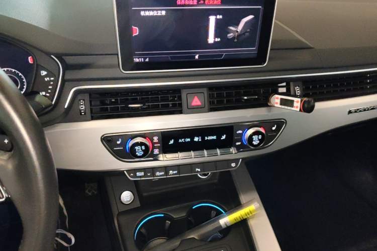 Used Audi A5 2019 Sportback 45 TFSI quattro Sport Model Audio And AC Panel