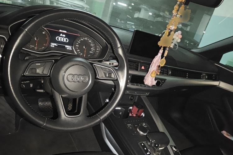 Used Audi A5 2019 Cabriolet 40 TFSI Fashion Edition China V Center Console