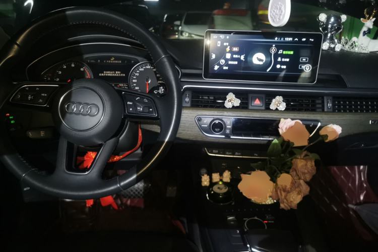 Used Audi A5 2019 Sportback 40 TFSI Fashion Model Center Console
